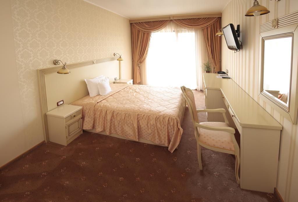 Hotel Majestic 이아시 객실 사진