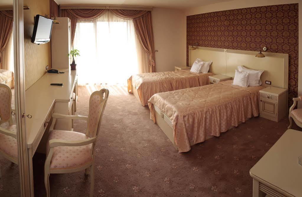 Hotel Majestic 이아시 외부 사진